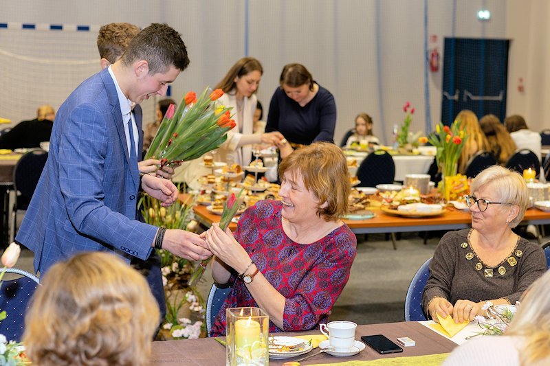 Niesamowity Dzień Kobiet w Zespole Szkół Nr 1